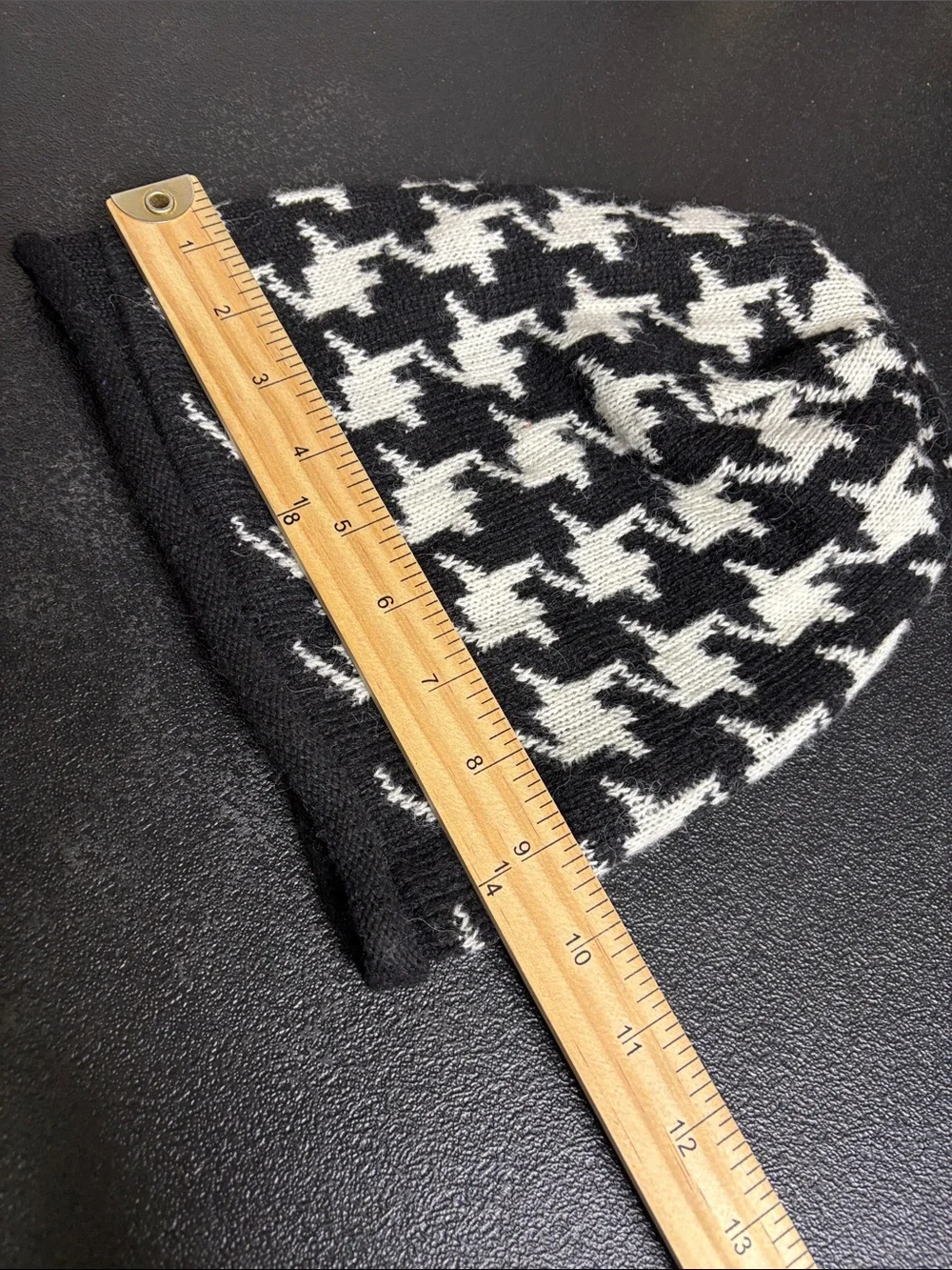 H&M Black and White Houndstooth Knit Beanie One Size Wool Blend Classy